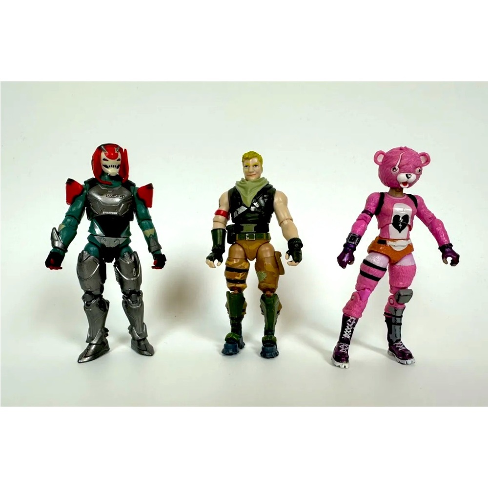 Fornite 4 Inch Action Figures Lot of 3 - Jonesy Cuddle Team Vendetta Epic Games‎